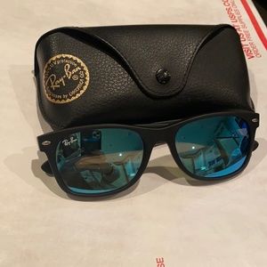 Ray-ban black mirrored glasses